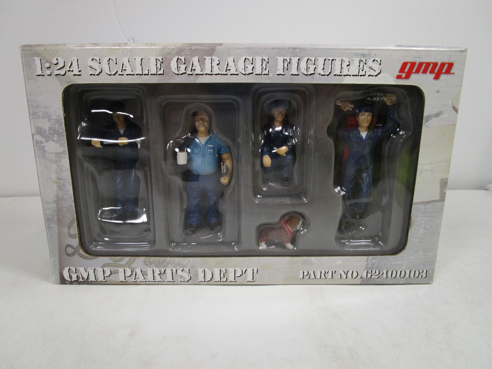 GMP 1/24 GARAGE FIGURES PARTS DEPARTMENT NEW IN BOX *LAST ONE* GMP 1/24 GARAGE FIGURES PARTS DEPARTMENT NEW IN BOX *LAST ONE*