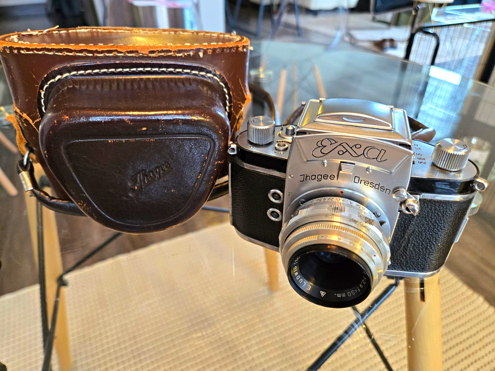 Ihagee Exa 35mm Film Camera w/ Meritar 50mm f/2.9 Lens & Case Tested Read Ihagee Exa 35mm Film Camera w/ Meritar 50mm f/2.9 Lens & Case Tested Read