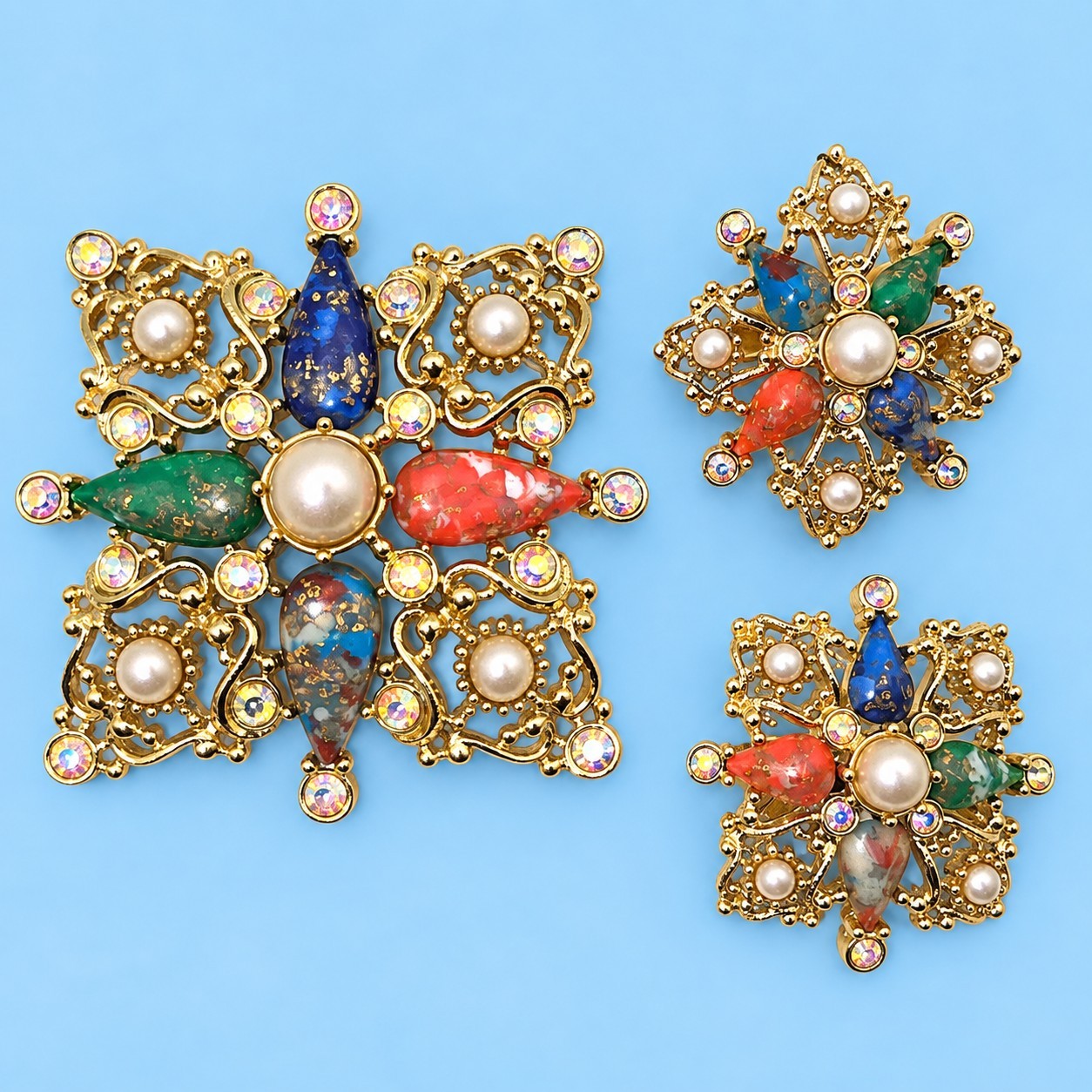 Vintage Sarah Coventry Brooch Earrings Set Rhinestone Faux Pearl Gold Tone -3776