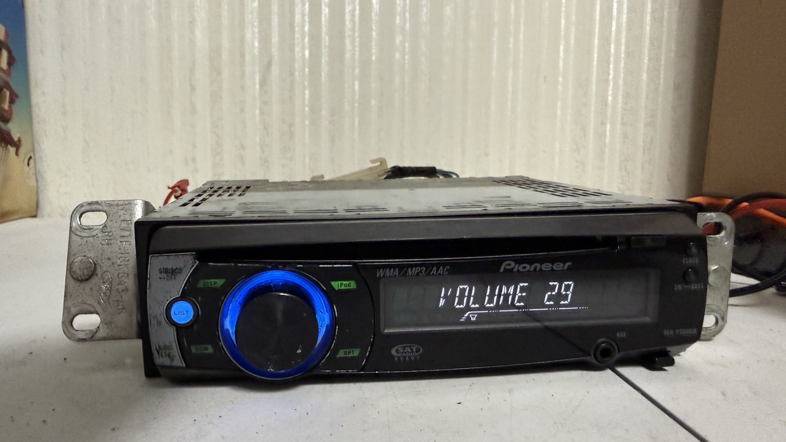 Pioneer DEH-P3000IB Single DIN CD Player Stereo MP3 AUX Receiver Tested Working