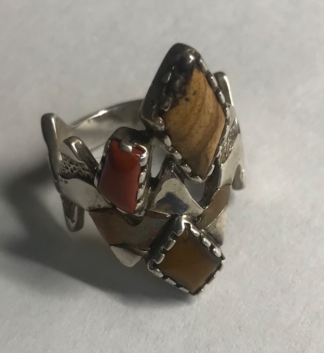 Sajen designer ring in sterling silver