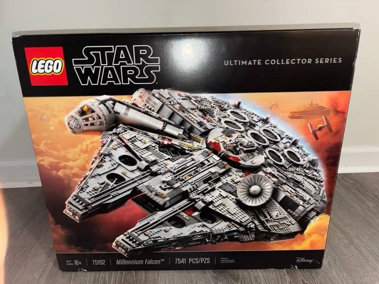 LEGO Star Wars UCS Millennium Falcon 75192 – 7,541 Pieces