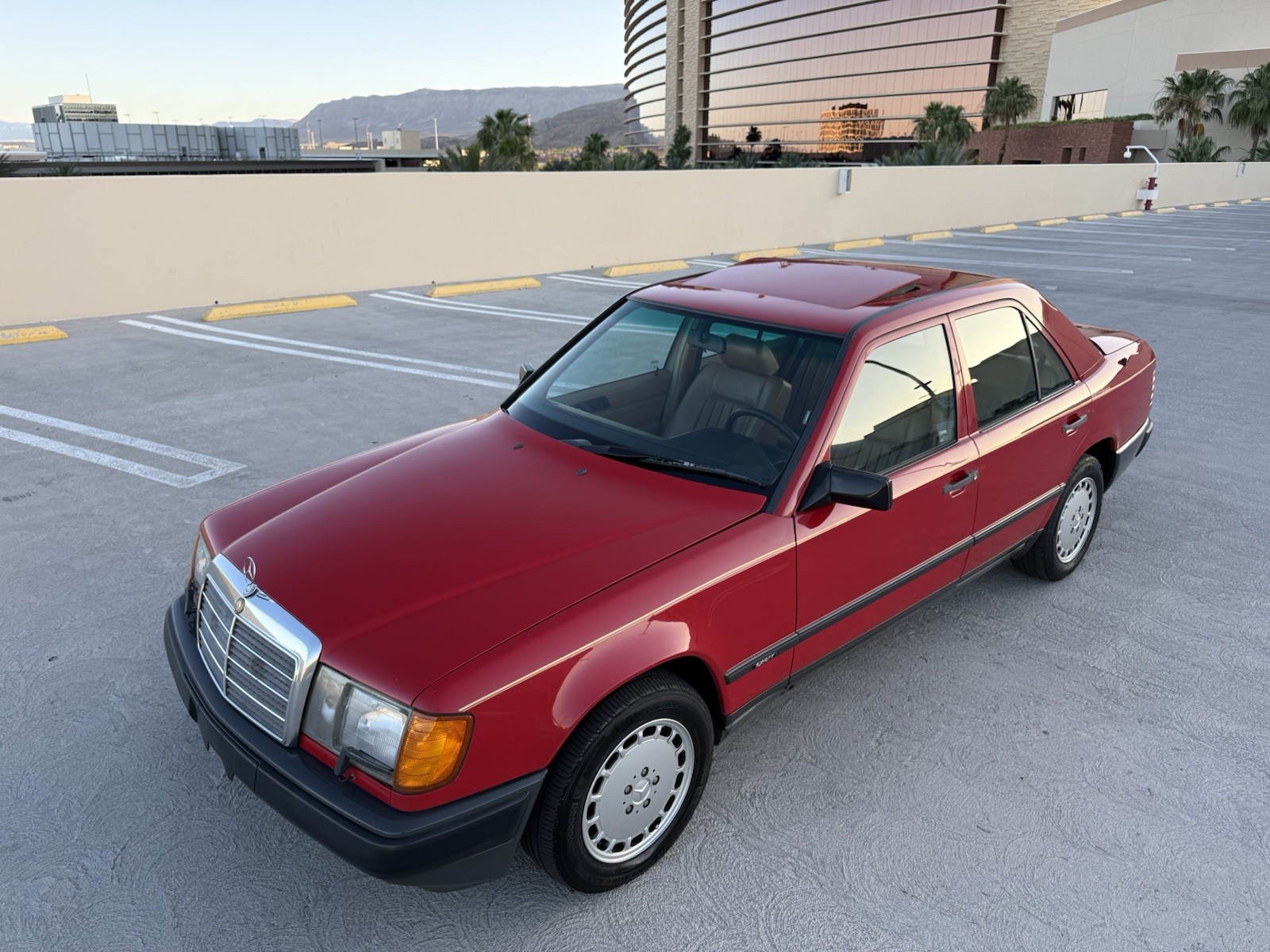 1986 Mercedes-Benz 300E E 1986 Mercedes-Benz 300E E
