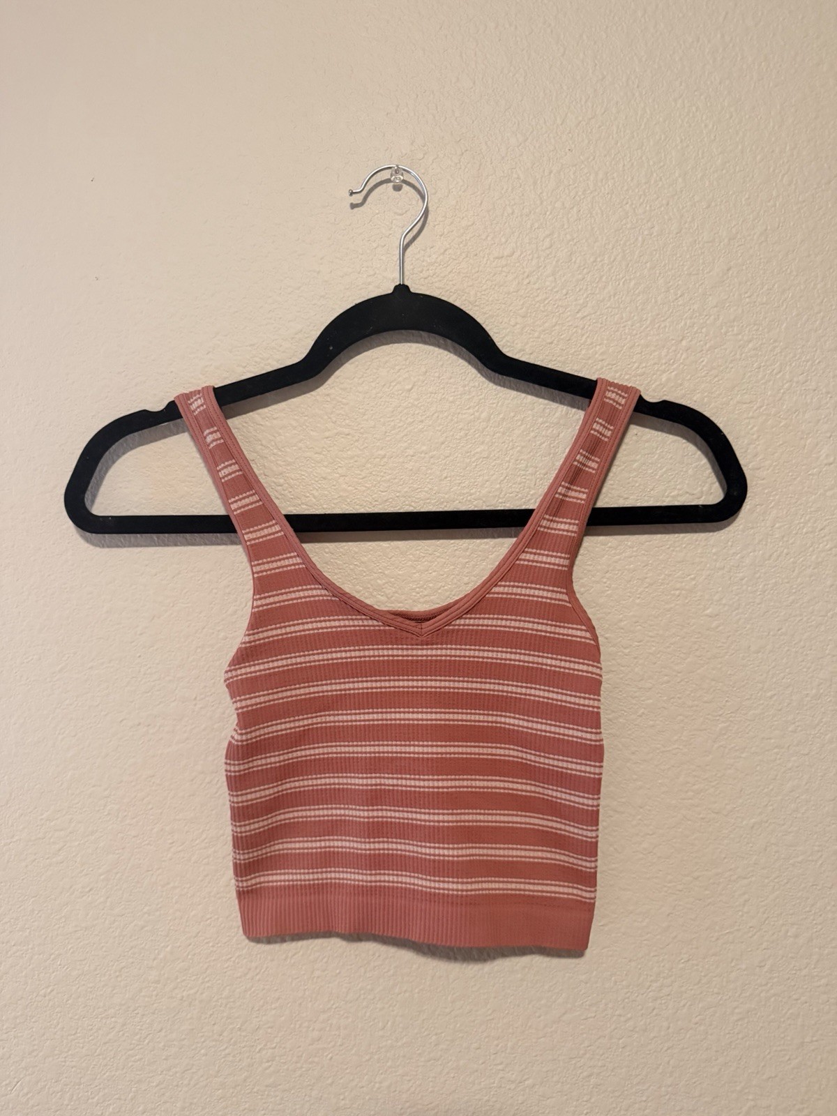Full Tilt Juniors S Pink/White Striped Ribbed Stretch Wireless Pullover Tank Full Tilt Juniors S Pink/White Striped Ribbed Stretch Wireless Pullover Tank