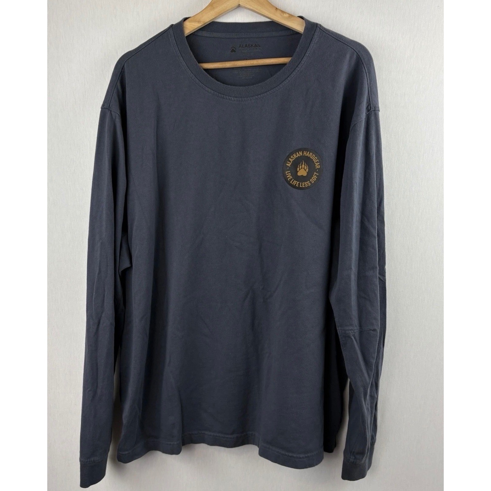 Alaskan Hardgear T-Shirt Mens 2XL Gray Long Sleeve Duluth Trading Co Graphic Alaskan Hardgear T-Shirt Mens 2XL Gray Long Sleeve Duluth Trading Co Graphic