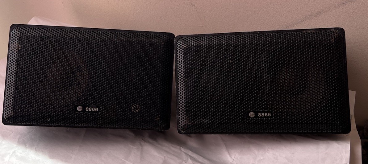 Pair of VTG 80\'s COUSTIC Model CS8866  2-Way Speakers 100W Max Indoor/Outdoor