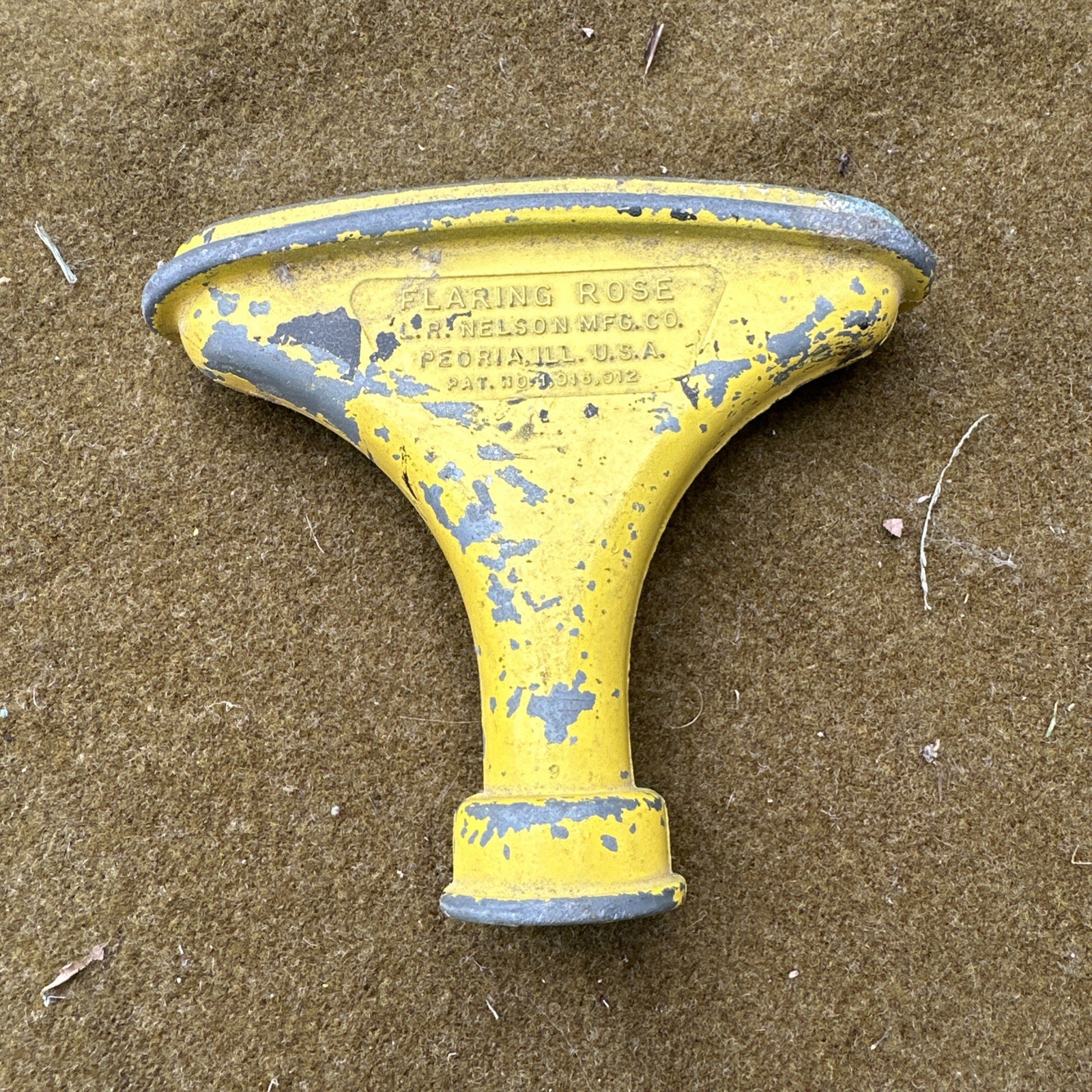 Vintage Nelson Flaring Rose Metal Fan Spray Hose Nozzle Yellow