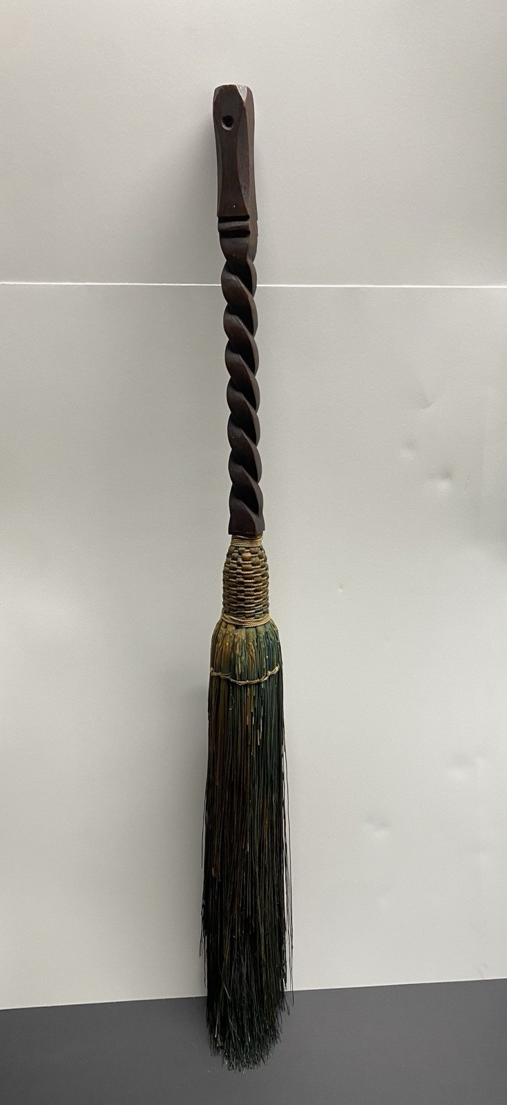 Vintage Turned Wood Handle Primitive Rustic Hearth Whisk Broom 34”