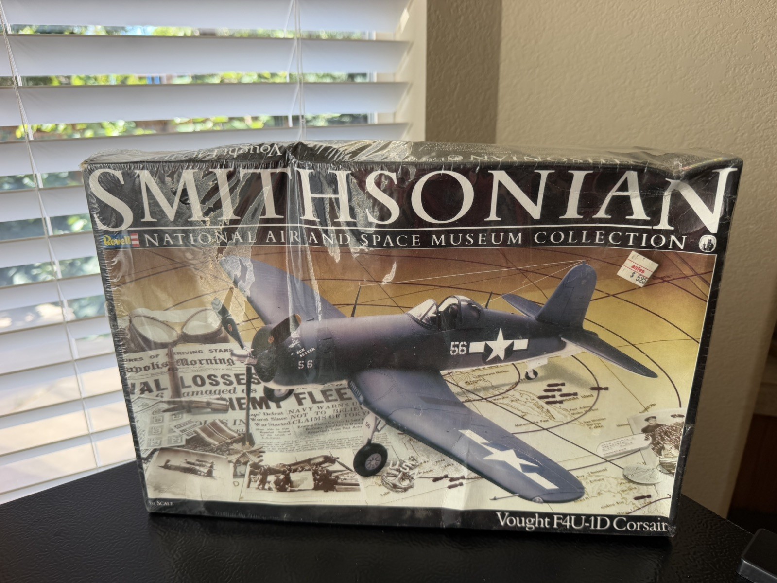 Revell Smithsonian Vought F4U-1D Corsair, 1:32 Scale, Vintage 1986