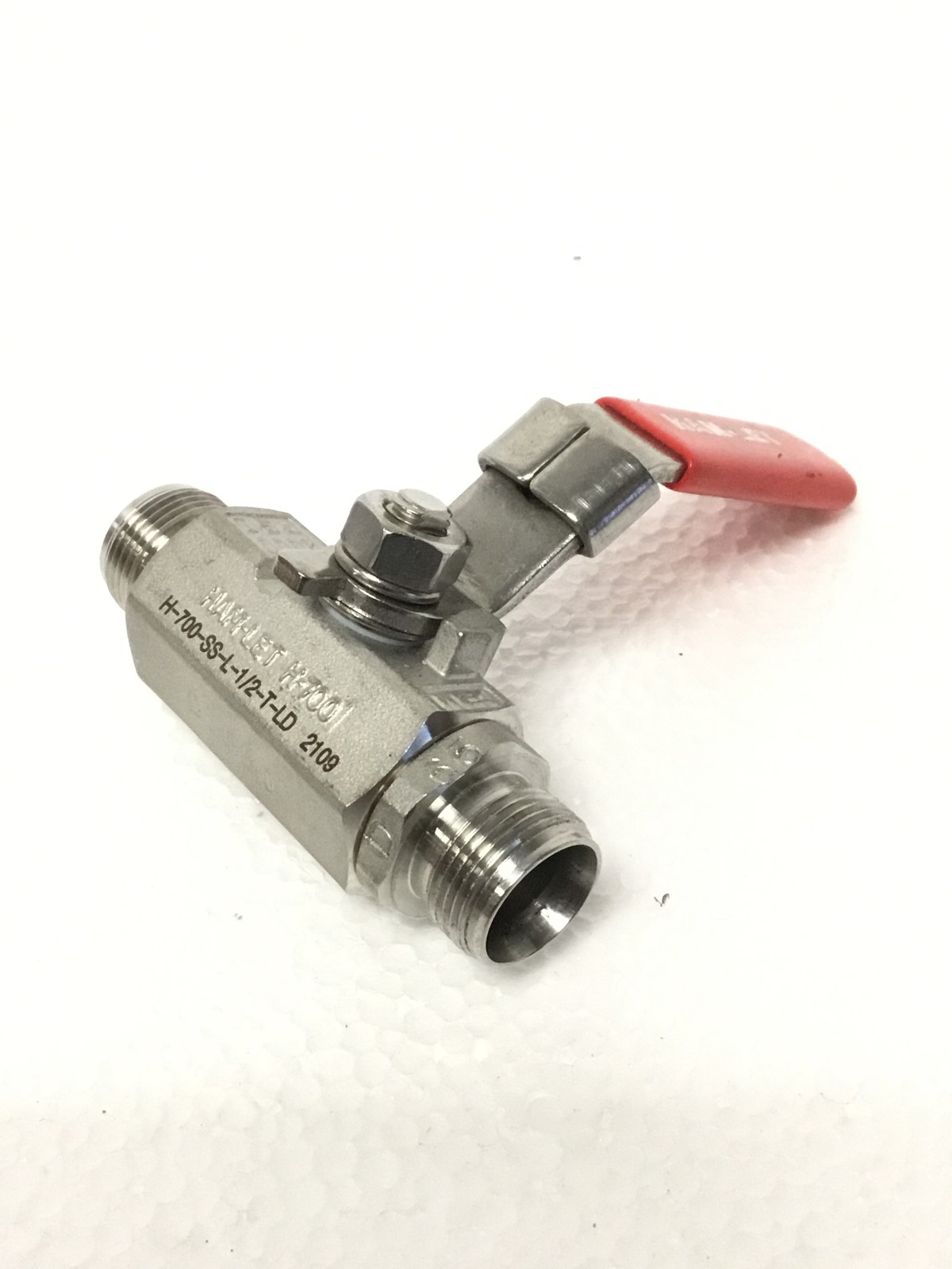 NEW HAM-LET H-700-SS-L-1/2-T-LD Ball Valve 1/2\