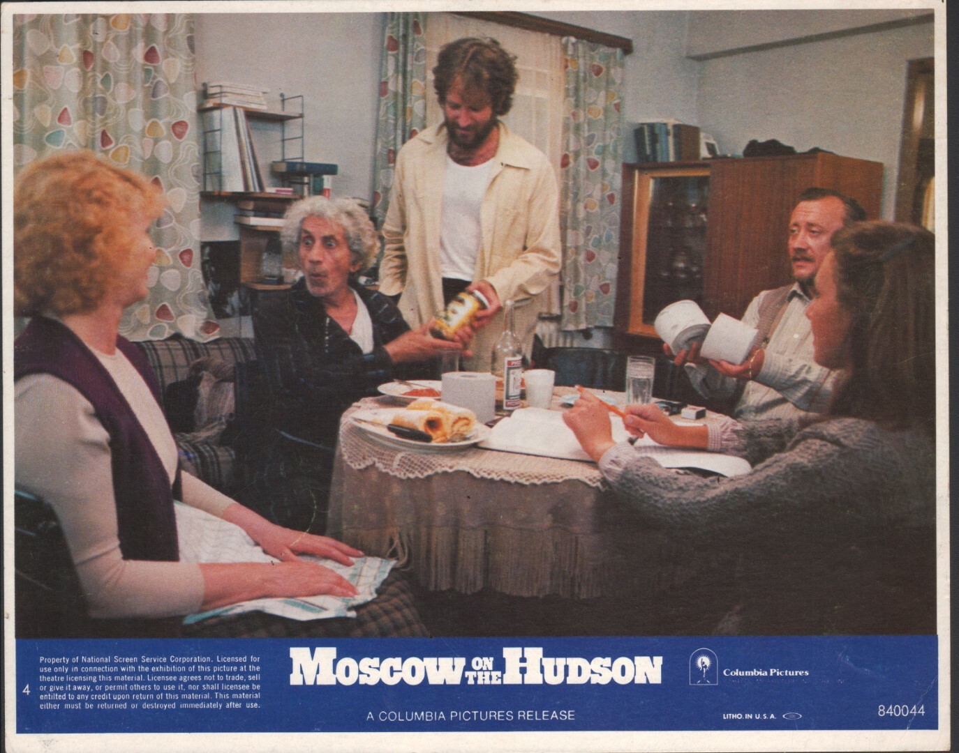 Moscow on the Hudson (1984) 8x10 color movie photo aka mini lobby card #4