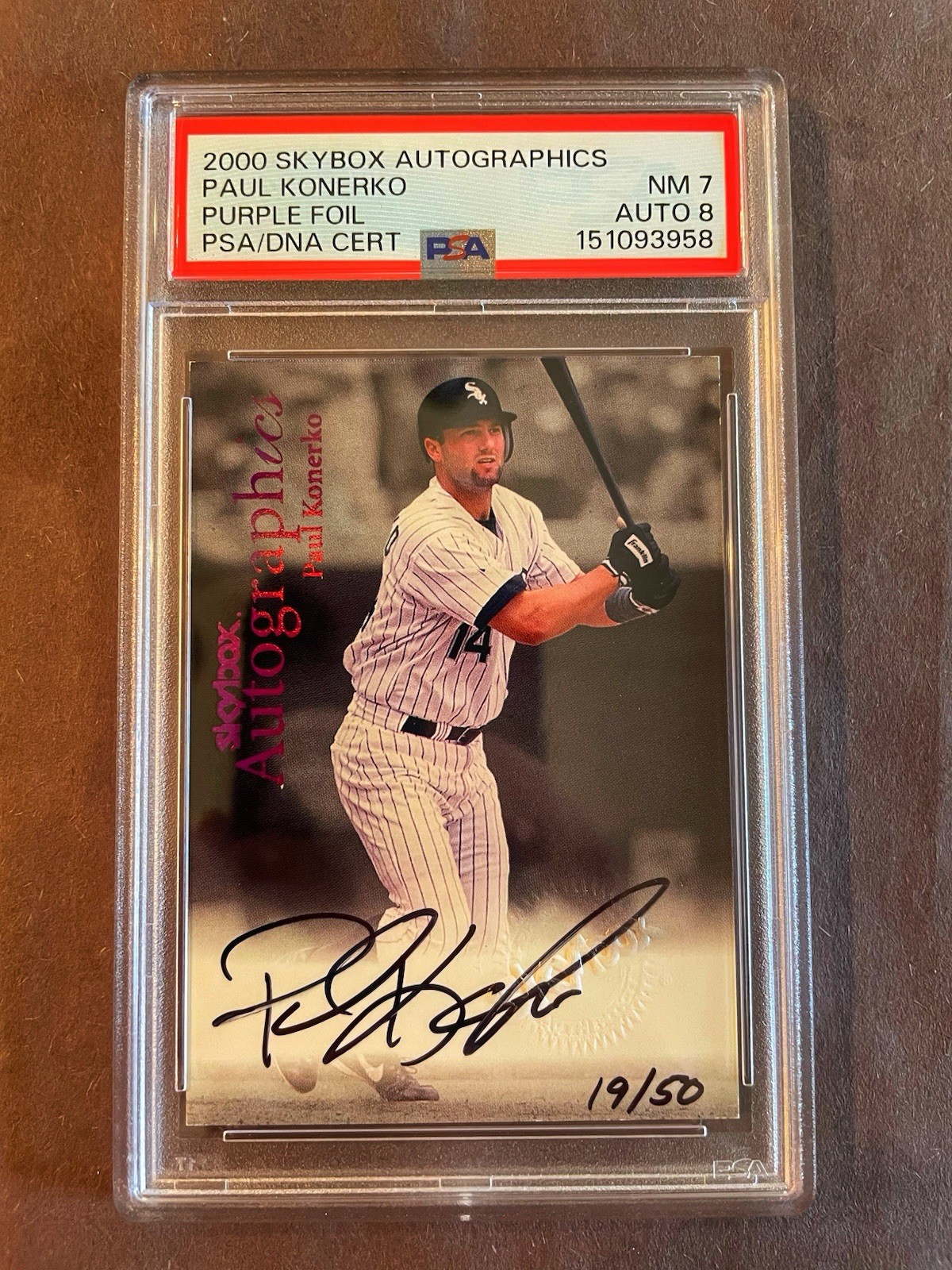 2000 Skybox Autographics PAUL KONERKO “Purple Foil” Auto Autograph /50 PSA 7/8 2000 Skybox Autographics PAUL KONERKO “Purple Foil” Auto Autograph /50 PSA 7/8