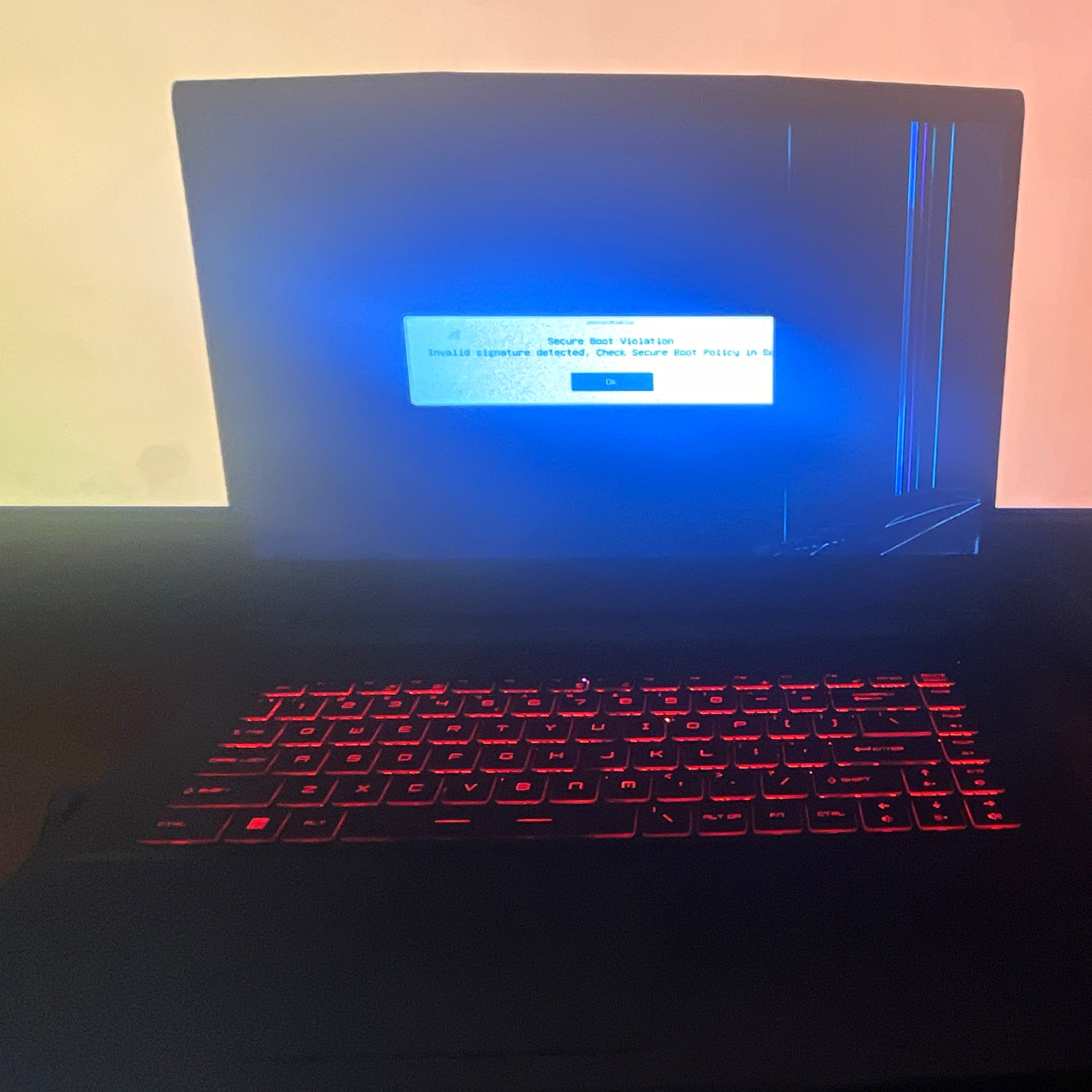 [READ DESCRIPTION] BROKEN, MSI Thin GF63 GeForce RTX 4050 16GB RAM 512GB