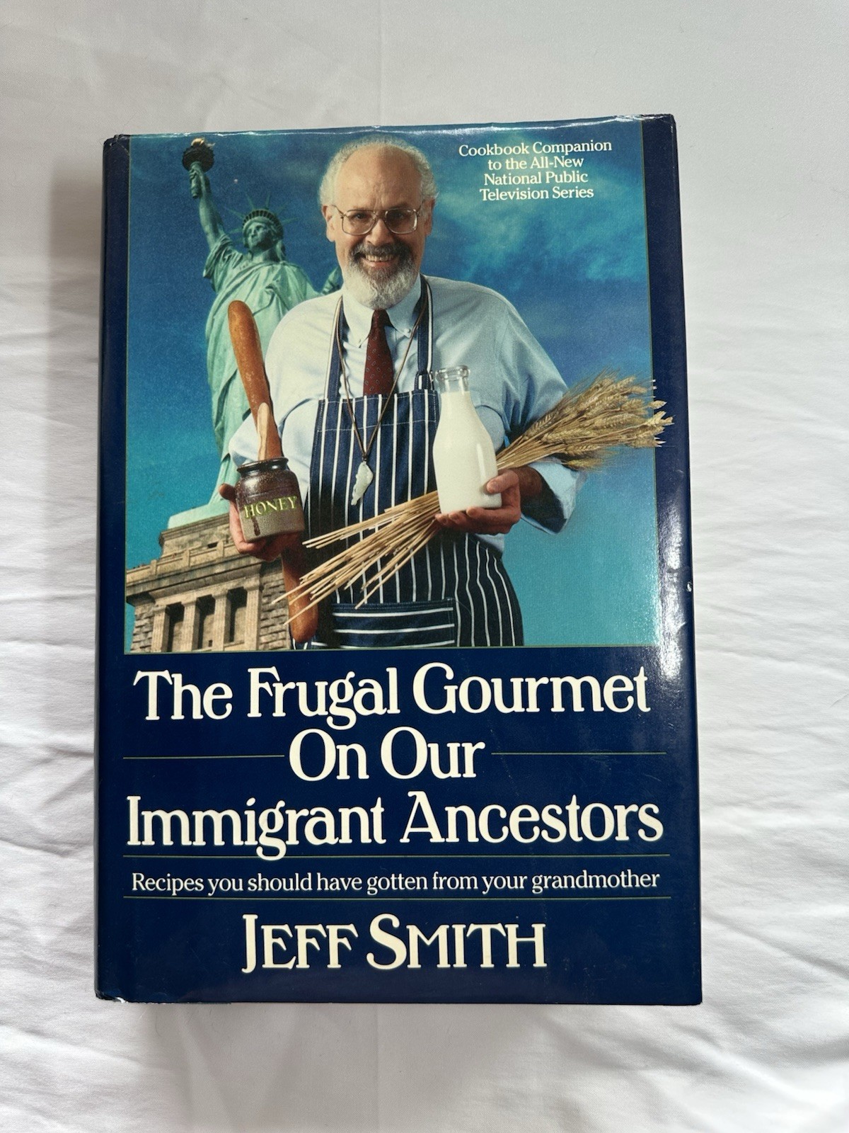 Vintage THE FRUGAL GOURMET ON OUR IMMIGRANT ANCESTORS 1st Edition/1st Printing