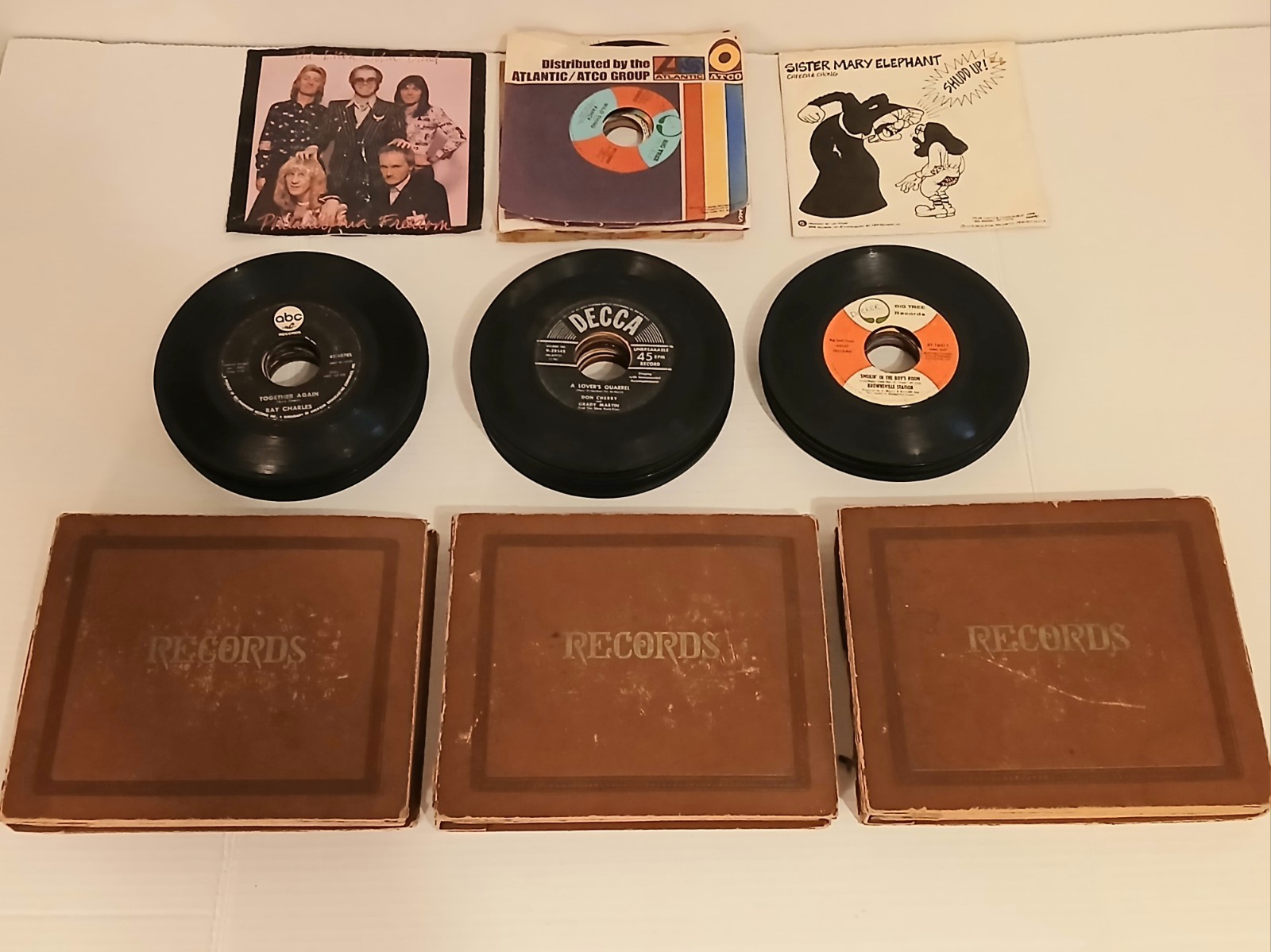 Large Lot Of 100 45RPM Records / 50's, 60's, 70's / Vintage Vinyl Large Lot Of 100 45RPM Records / 50's, 60's, 70's / Vintage Vinyl