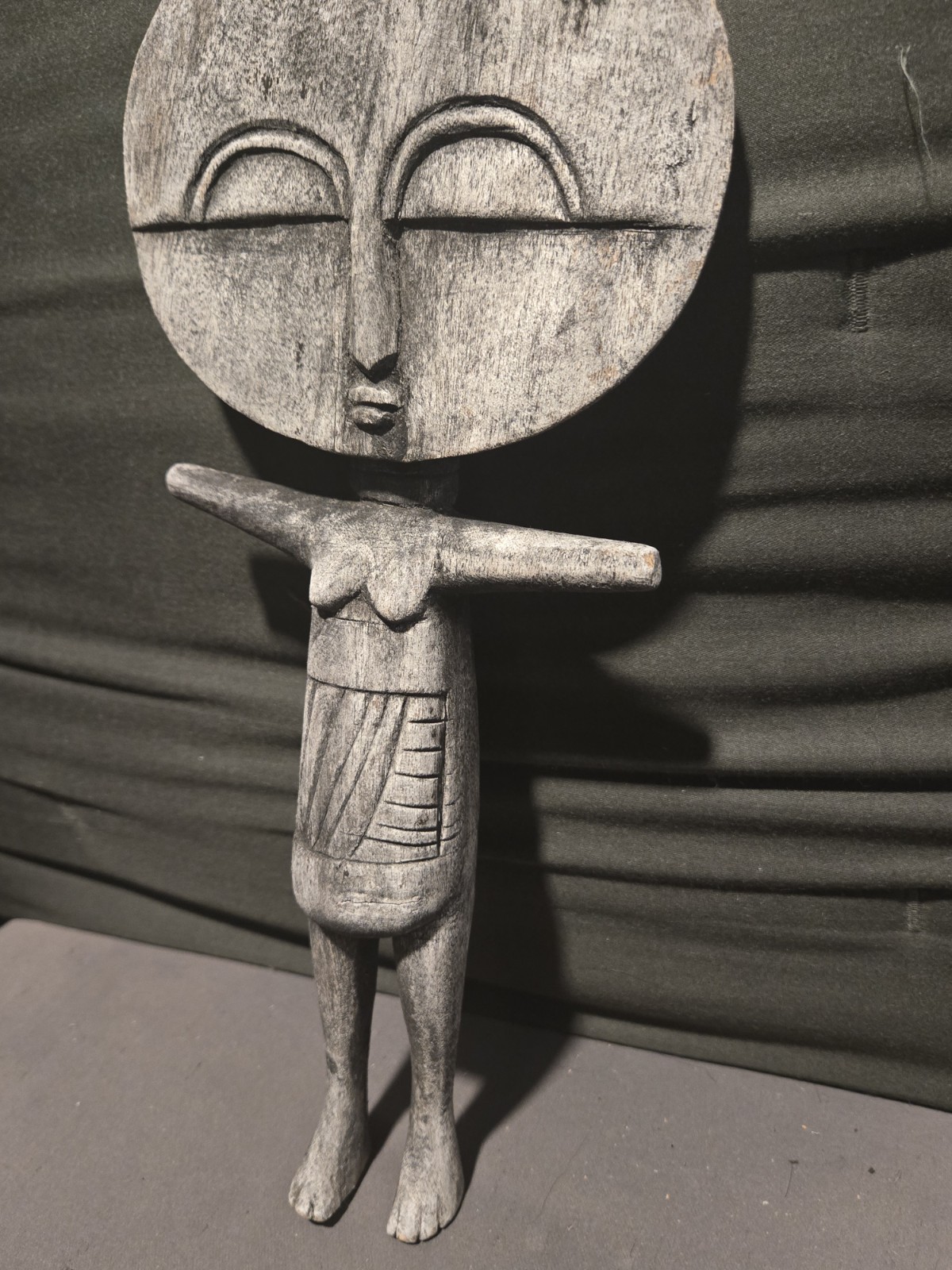 Vintage Hand-Carved Wooden Ashanti Akua\'ba Fertility Doll Sculpture (Ghana Vintage Hand-Carved Wooden Ashanti Akua\'ba Fertility Doll Sculpture (Ghana