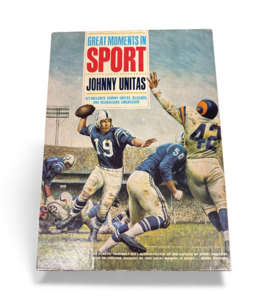 Aurora Great Moments in Sport Johnny Unitas Plastic Figurine