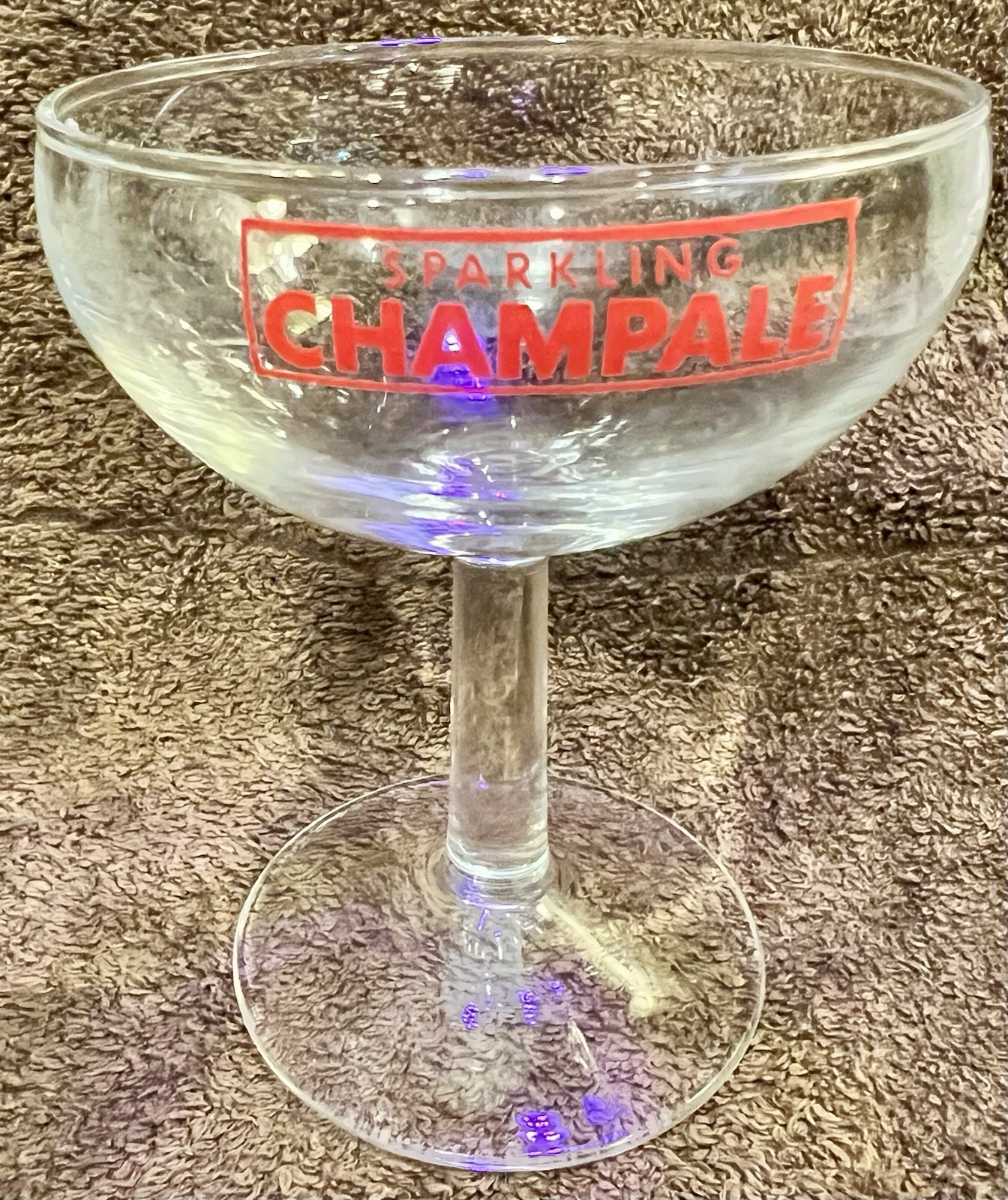 One vintage Sparkling Champale Glass in Fantastic Contidio