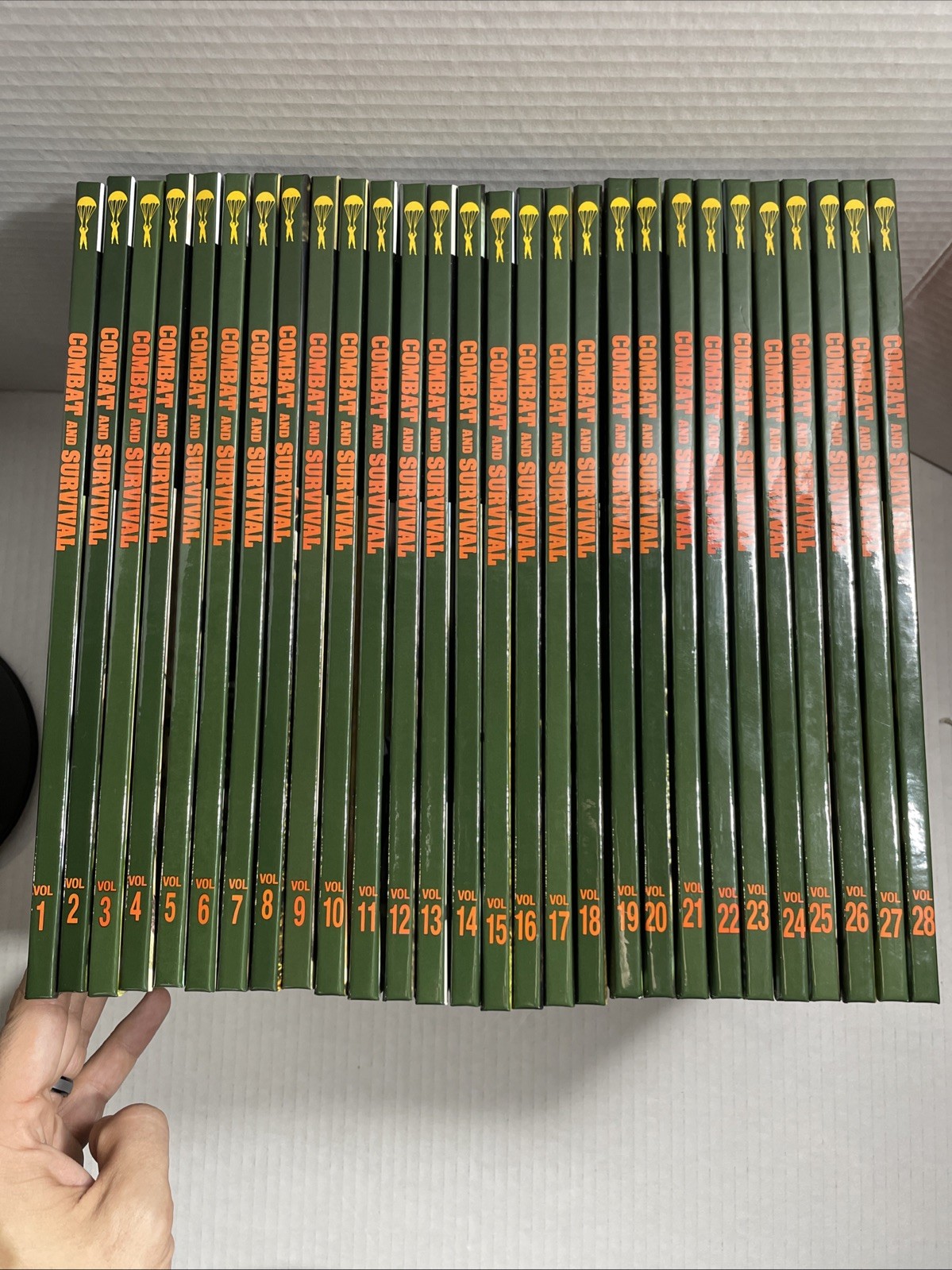 Combat and Survival: What It Takes to Fight and Win: Complete Set, 28 Volumes