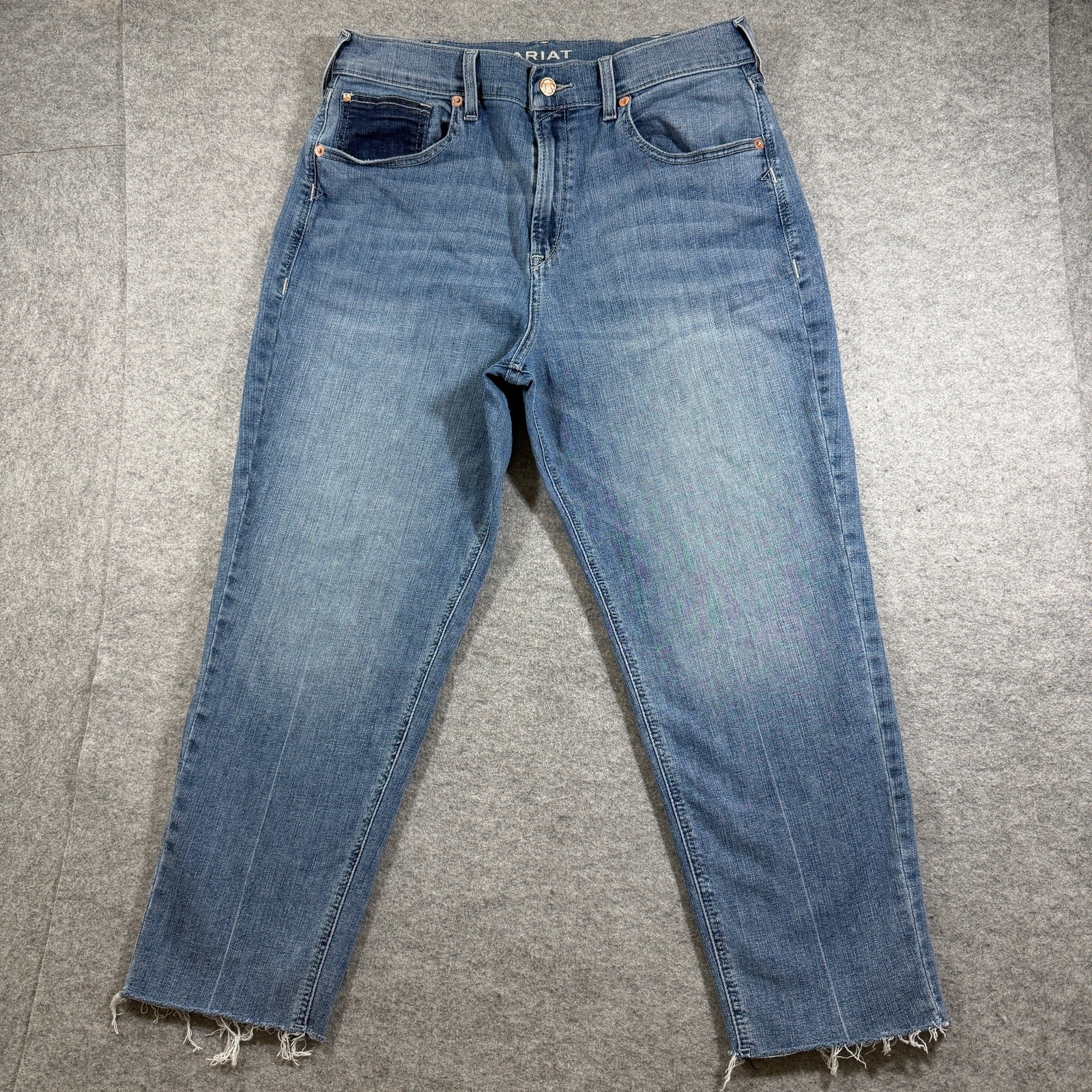 Ariat Boyfriend Jeans Womens 32R Blue Wash High Rise Distressed Stretch Denim