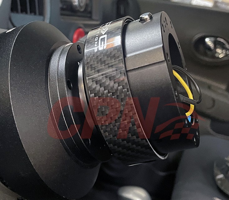 NRG SRK-200CF 2.0 Steering Wheel Quick Release 6 Bolt - BLACK/BLACK CARBON RING