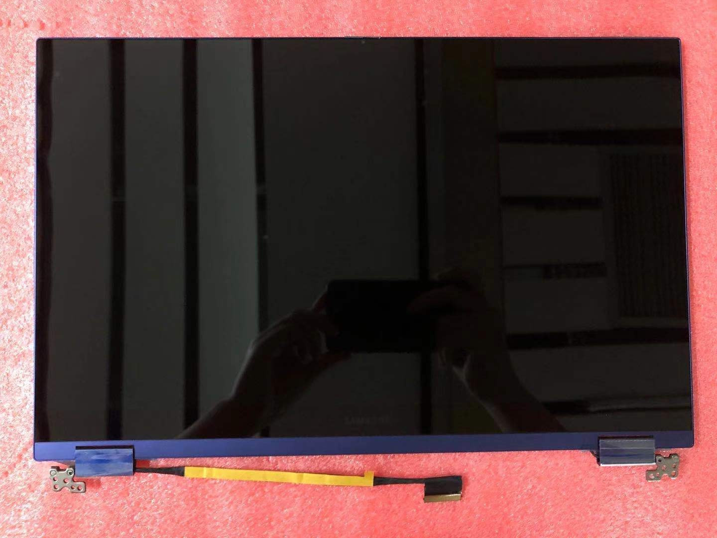 Samsung Notebook NP950QCG with touch 1920*1080 (Blue) 15.6 inch Top Assembly