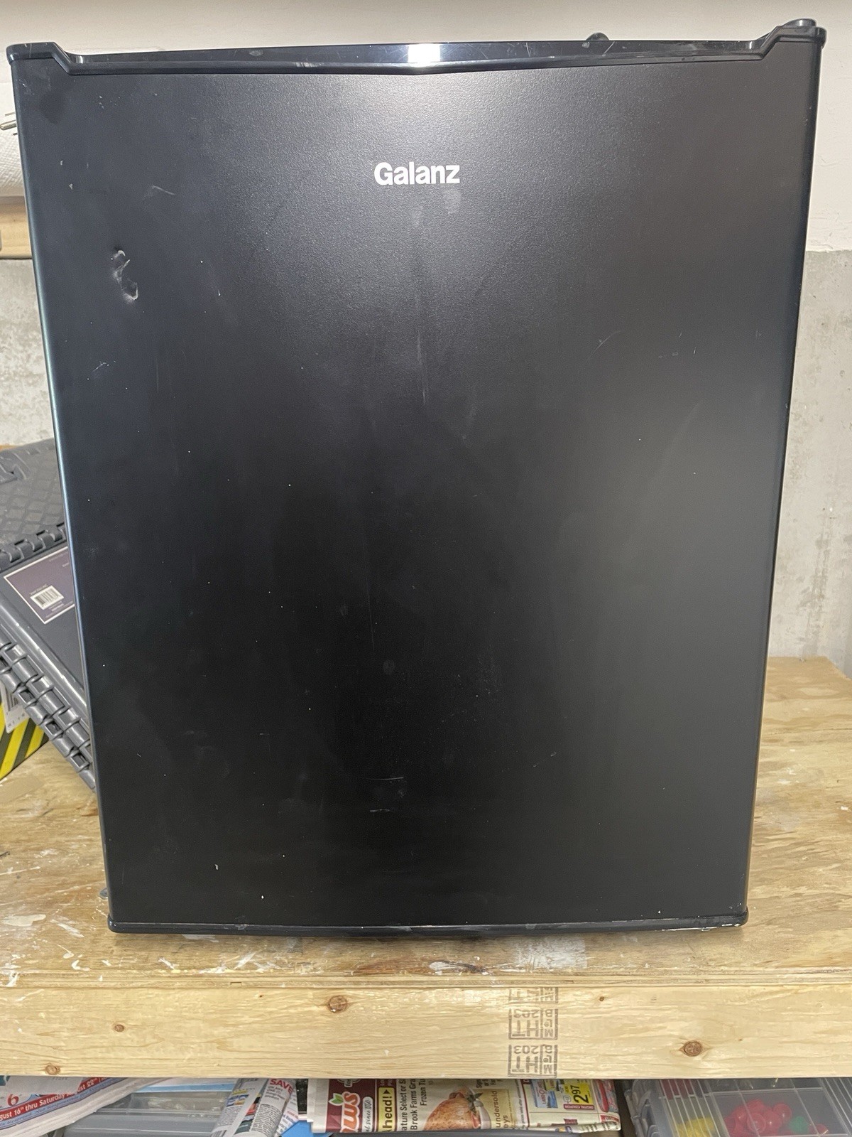 Galanz GL27BK 2.7 cu ft Compact Fridge, Black, Freestanding, Manual Defrost