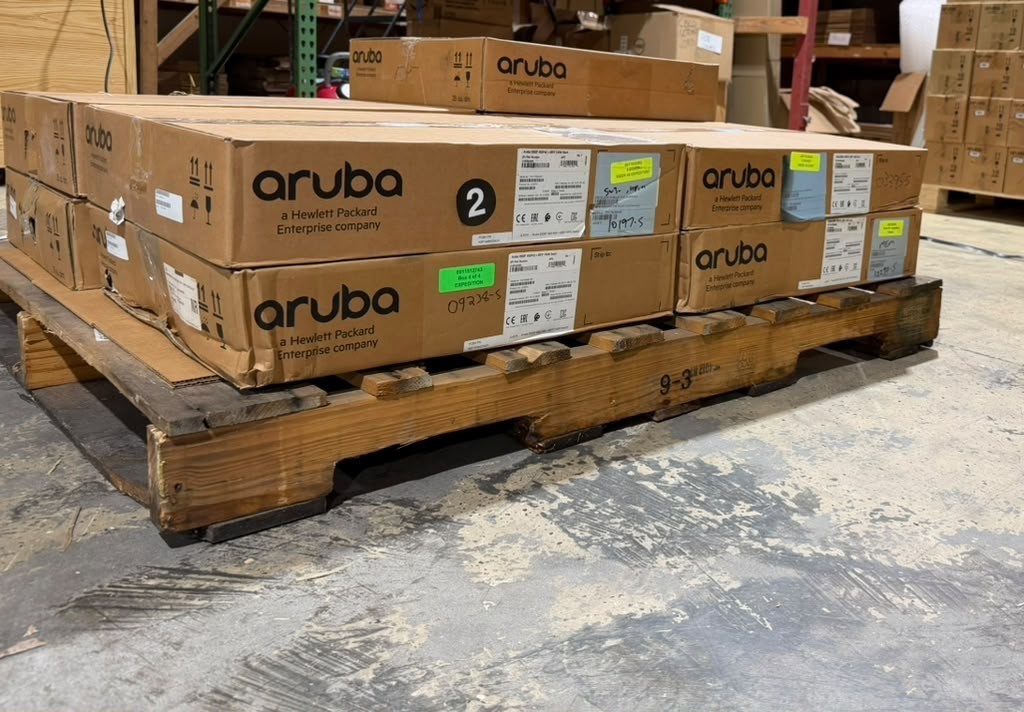 JL557A *DAMAGED BOX* HPE ARUBA 2930F 48G POE+ 4SFP  740W SWITCH - NEW OPEN BOX