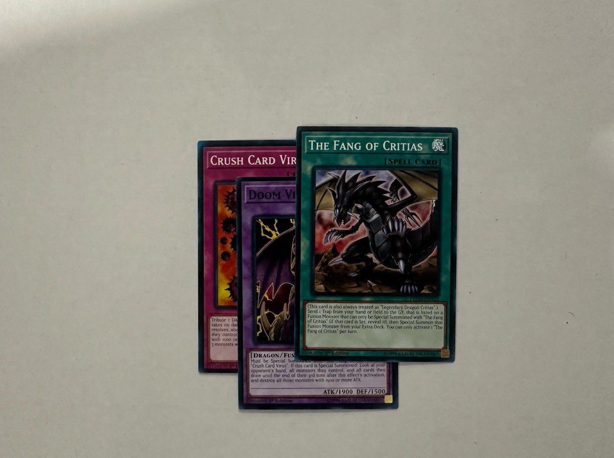 Yugioh Doom Virus Dragon + The Fang of Critias + Crush Card Virus Ledd NM
