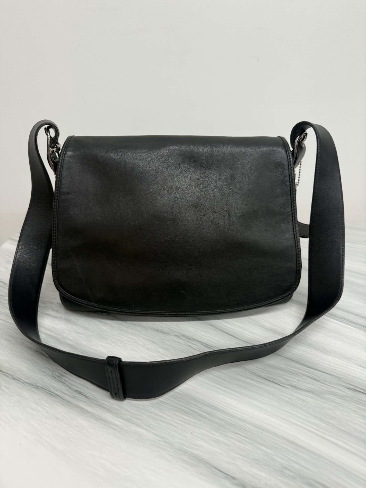 Vintage Coach 9332 Black Leather Legacy Saddle Flap Bag Crossbody EUC Vintage Coach 9332 Black Leather Legacy Saddle Flap Bag Crossbody EUC