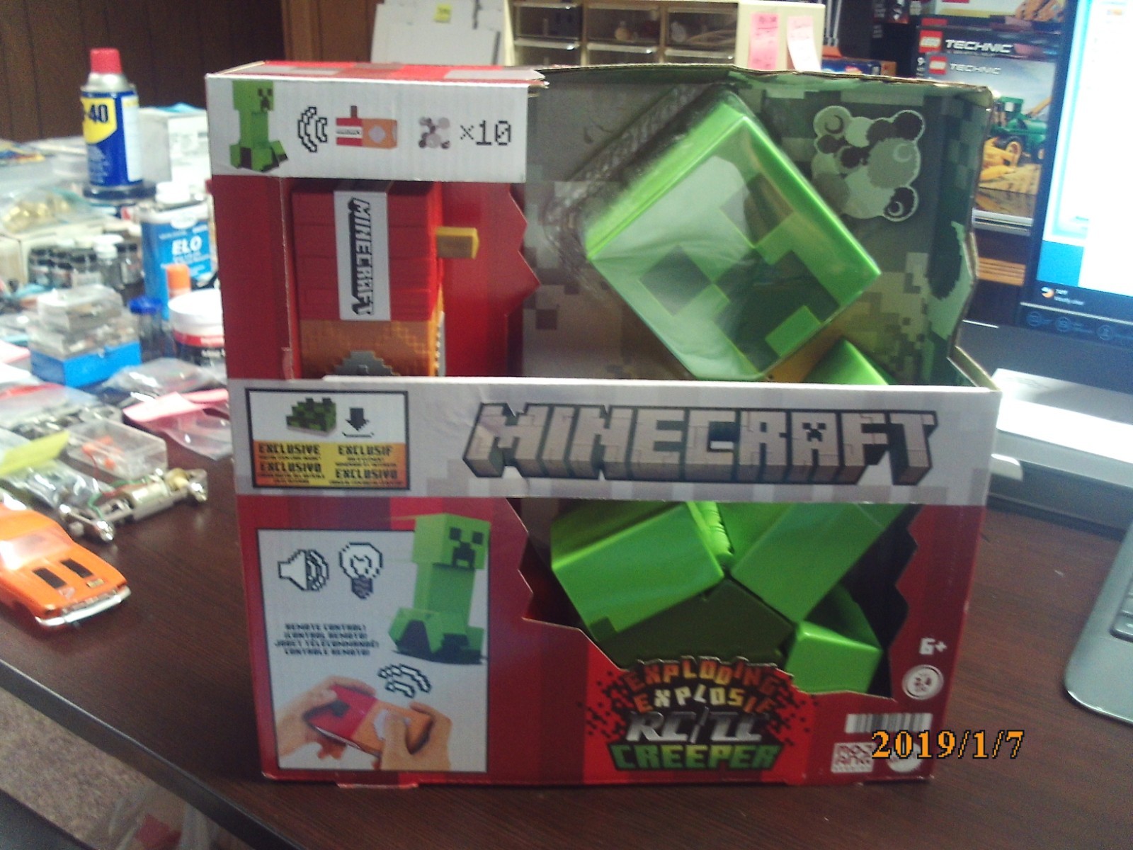 Brand New Minecraft Exploding RC Creeper Car Lights & Sounds w/ DLC Code Mattel