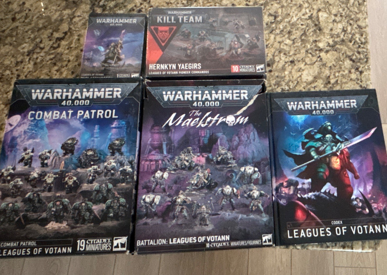 Games Workshop Warhammer 40K Leagues of Votann Mixed Lot Combat Patrol Codex