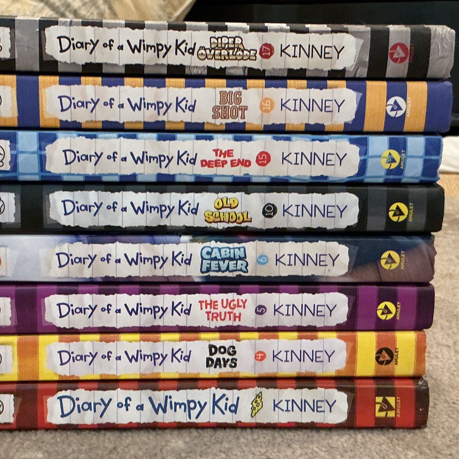 Jeff Kinney Diary of a Wimpy Kid #17 Diper Overlode Hardcover 2022 Illustrated