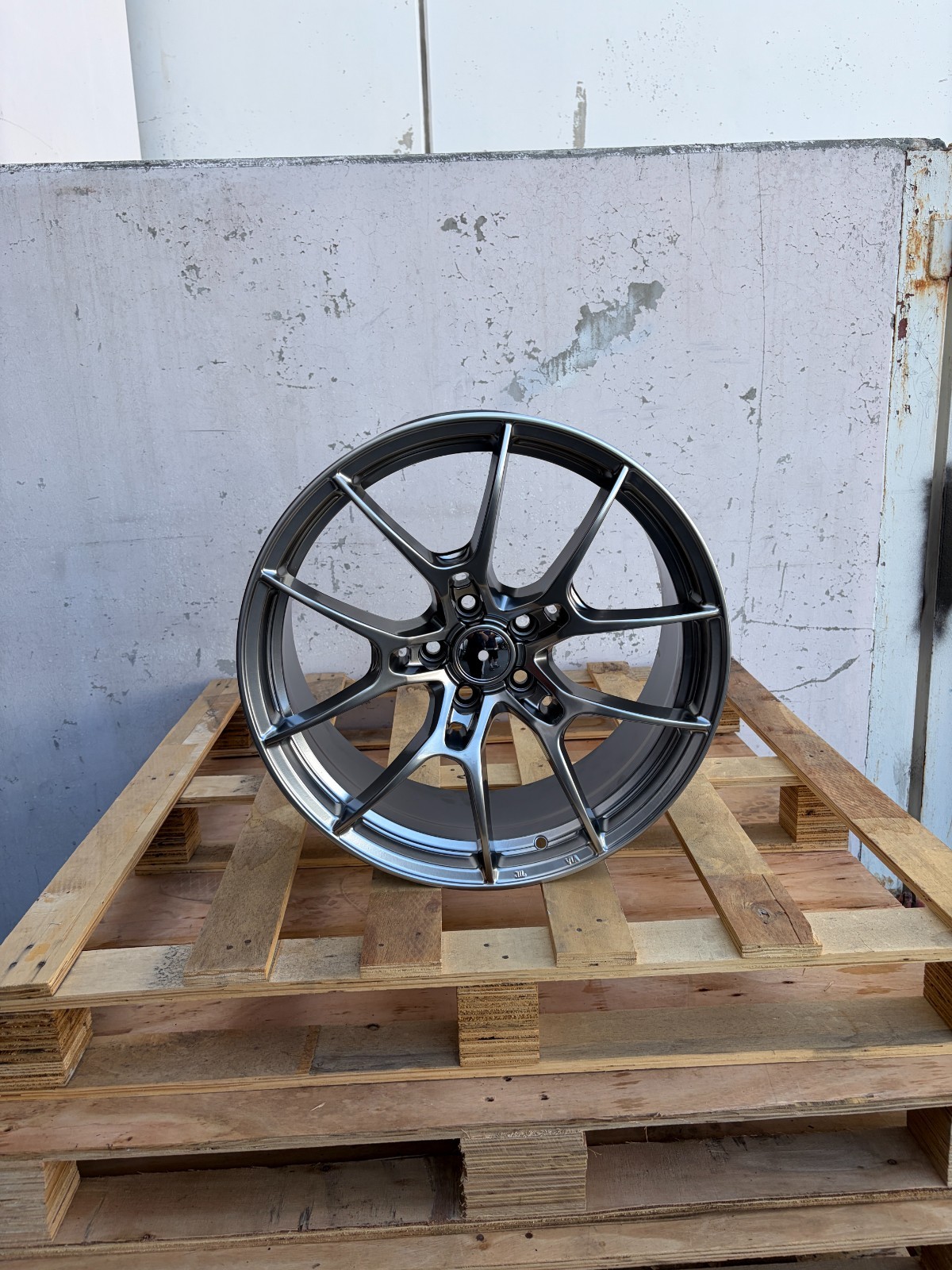 RAYS STYLE WHEELS 19x8.5 35 (5x112) CB:66.6 HYPER BLACK RAYS STYLE WHEELS 19x8.5 35 (5x112) CB:66.6 HYPER BLACK