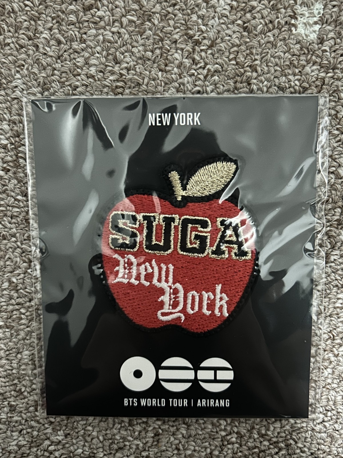Exclusive BTS Arirang New York Pop Up Embroidered Patch Clip Pin - Suga Exclusive BTS Arirang New York Pop Up Embroidered Patch Clip Pin - Suga