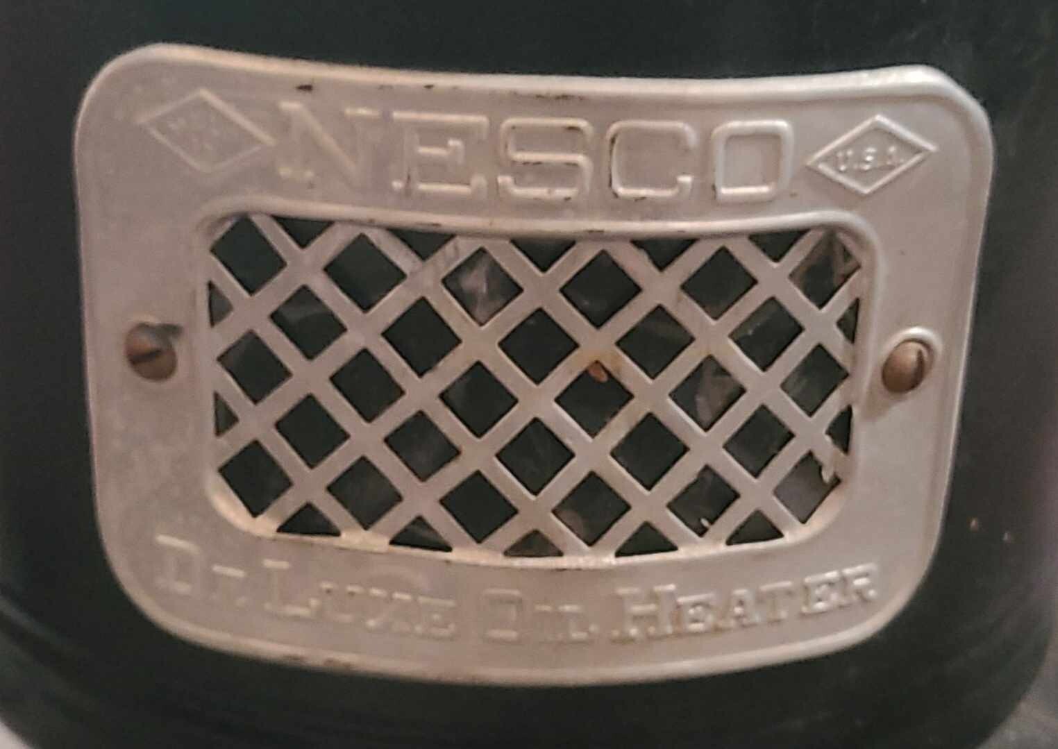 Antique Metal Nesco DeLuxe Oil Heater