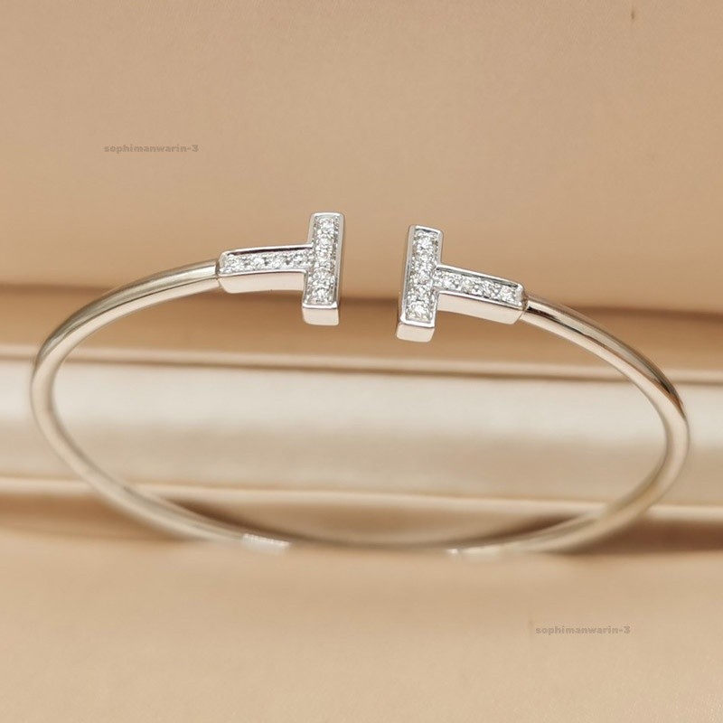 New.BangleTfanyCoBracelet 18k rose Gold Diamond Size small New.BangleTfanyCoBracelet 18k rose Gold Diamond Size small