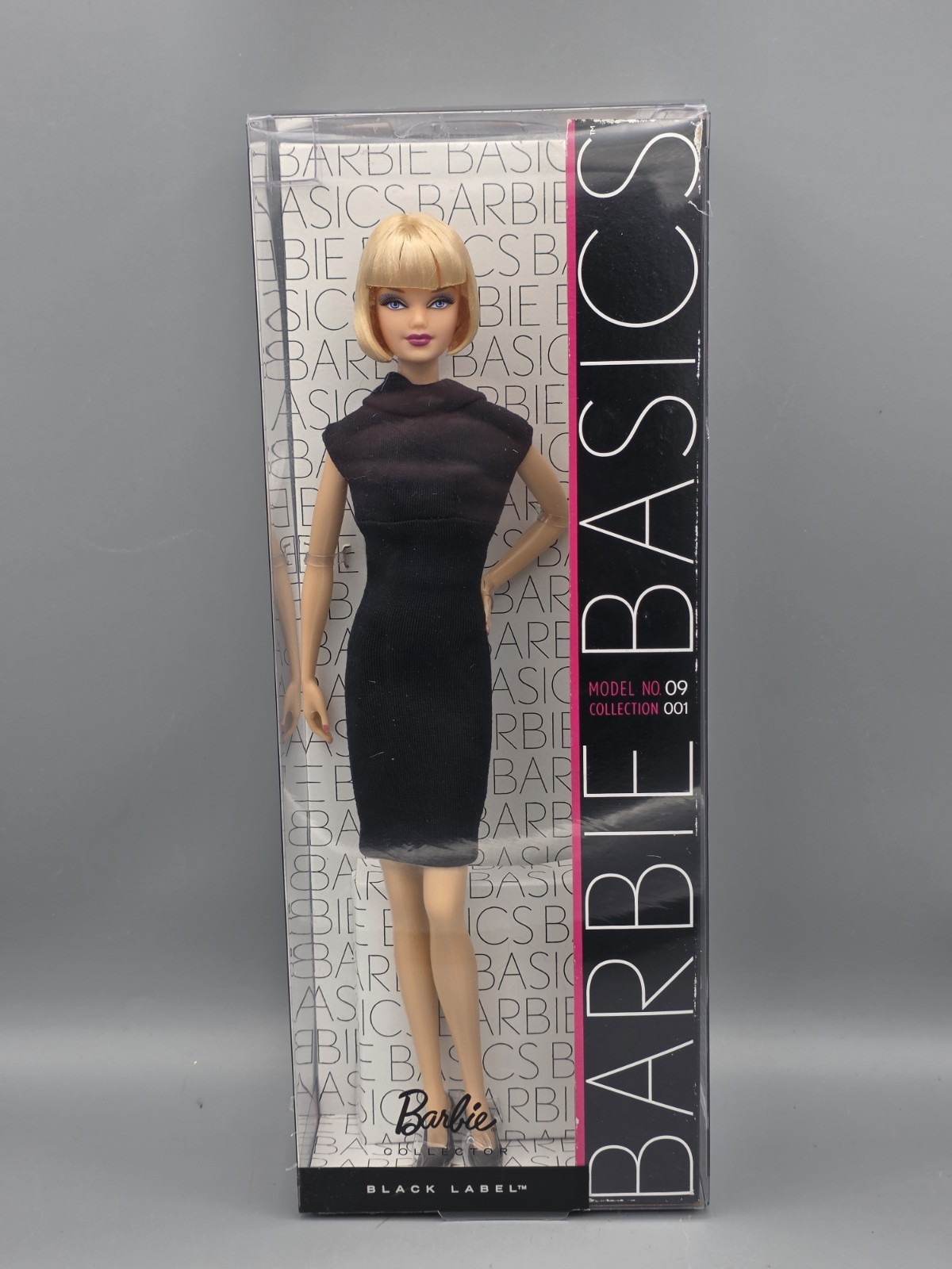 Barbie Basics Doll Model No. 09 - Collection 001 Black Label 2009 NRFB Blonde Barbie Basics Doll Model No. 09 - Collection 001 Black Label 2009 NRFB Blonde