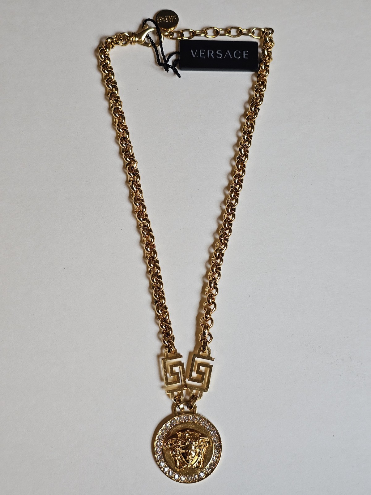 Versace Medusa Medallion Gold Tone Metal Necklace Versace Medusa Medallion Gold Tone Metal Necklace