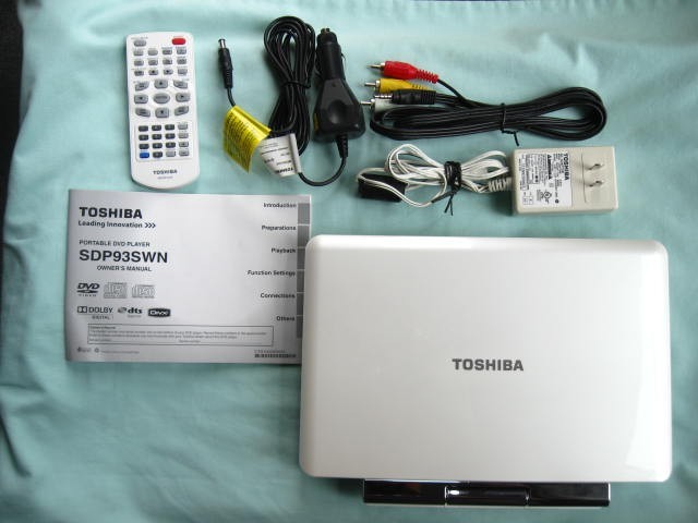 TOSHIBA PORTABLE VIDEO ( 9