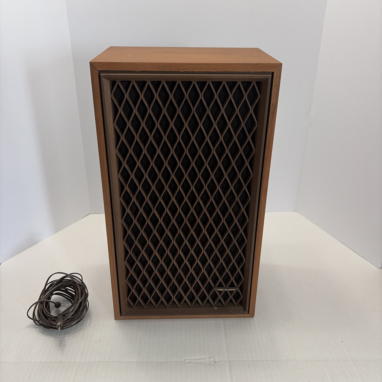 Realistic Nova 5 Vtg Speaker Single Lattice Grill Radioshack Tested Works Realistic Nova 5 Vtg Speaker Single Lattice Grill Radioshack Tested Works