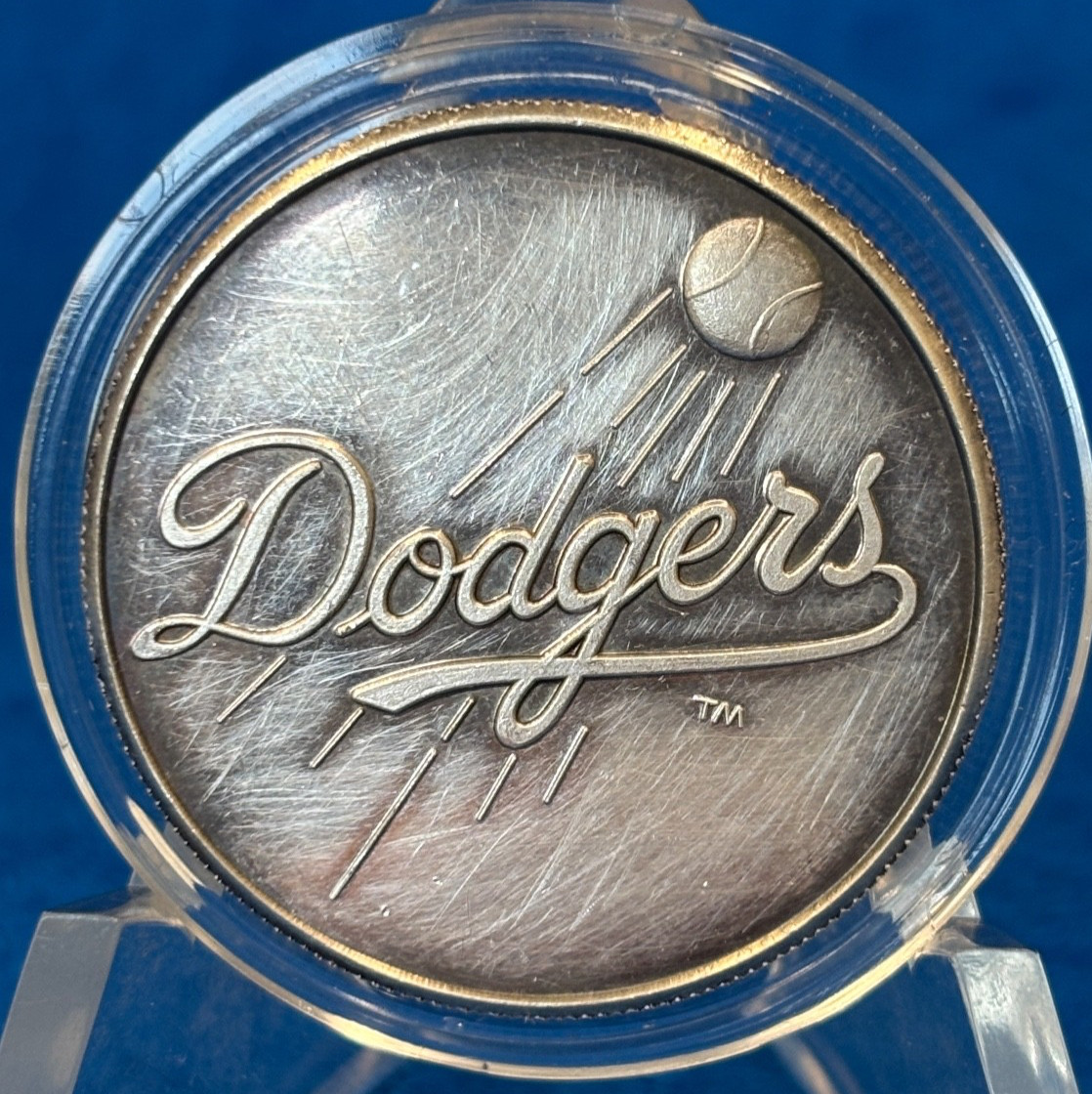Vintage 1988 LA Dodgers Baseball Nat\'l Champions 1 Oz. .999 Silver Round #2169 Vintage 1988 LA Dodgers Baseball Nat\'l Champions 1 Oz. .999 Silver Round #2169
