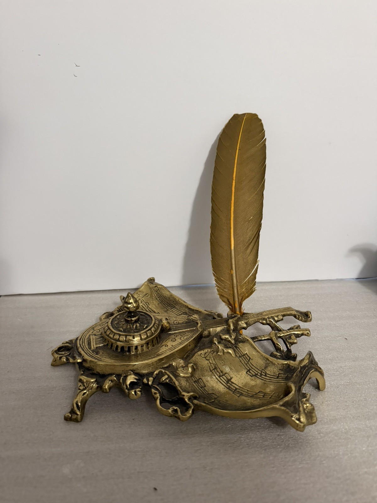 Vintage Antique Ornate Solid Brass Mandolin Sheet Music Footed Hinged Inkwell Vintage Antique Ornate Solid Brass Mandolin Sheet Music Footed Hinged Inkwell