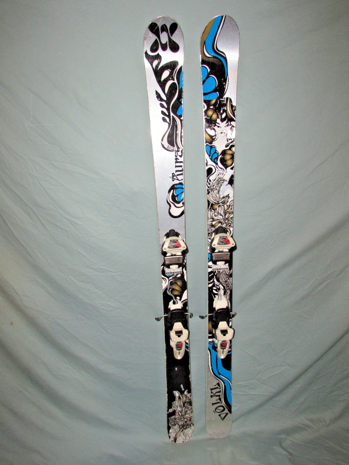 Volkl AURA women\'s all mountain skis 163cm with Marker Griffon 13 ski bindings ~