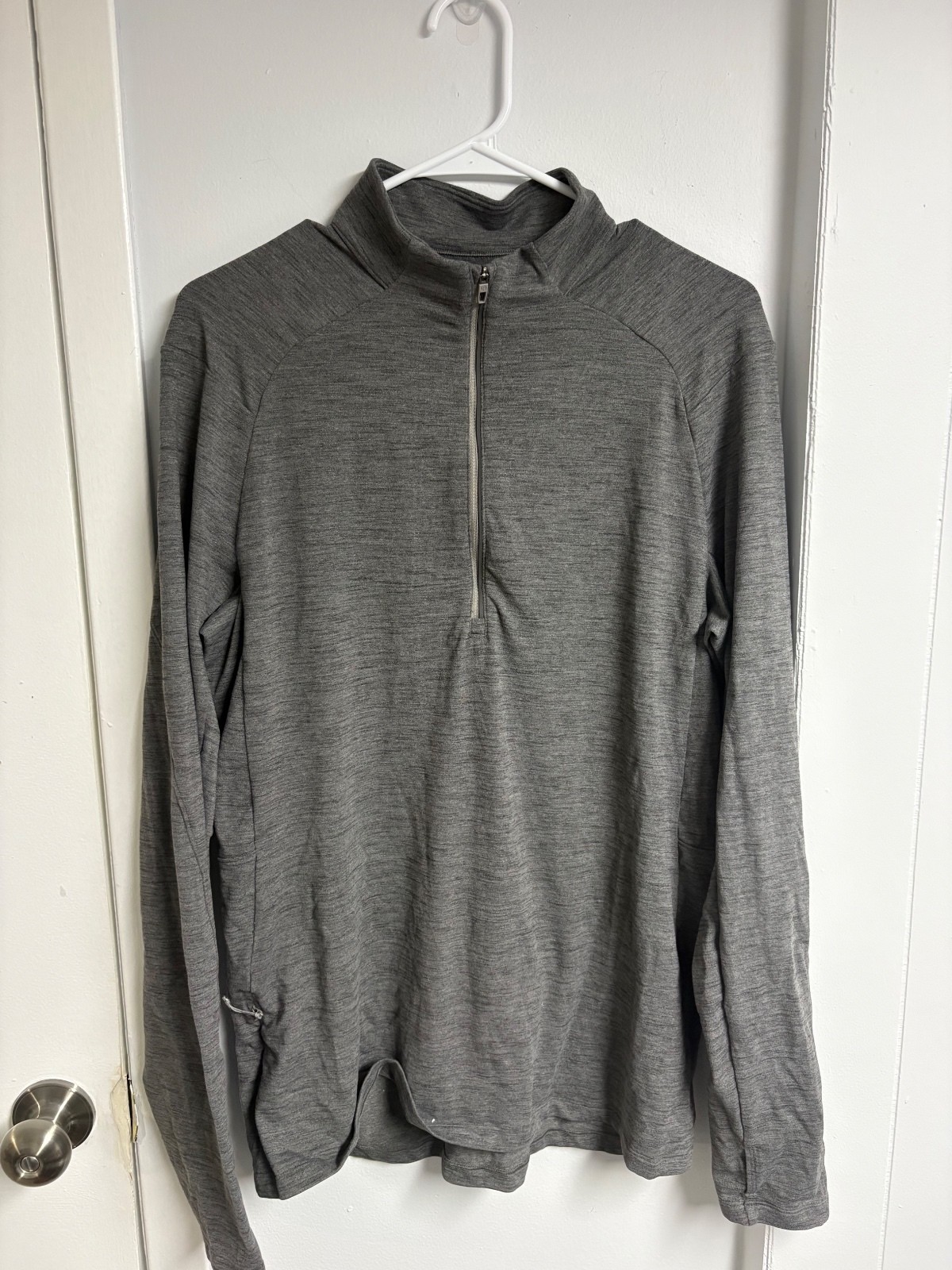 Lululemon Men\'s Gray Half-Zip Pullover Long Sleeve Shirt Size L