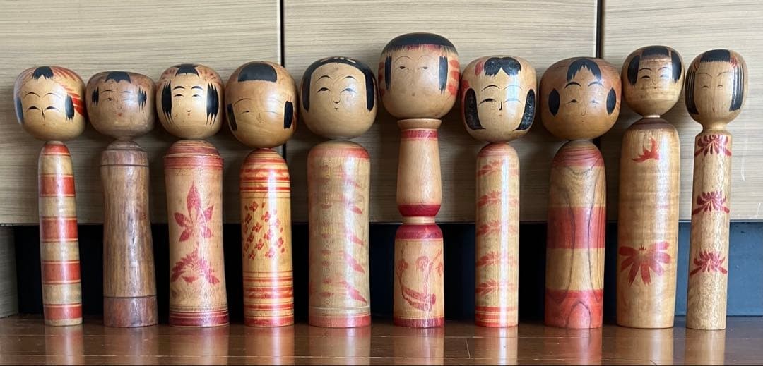 Traditional Kokeshi Set of 10 Various Styles 29.5-32.5cm Naruko Zao Tsuchiyu