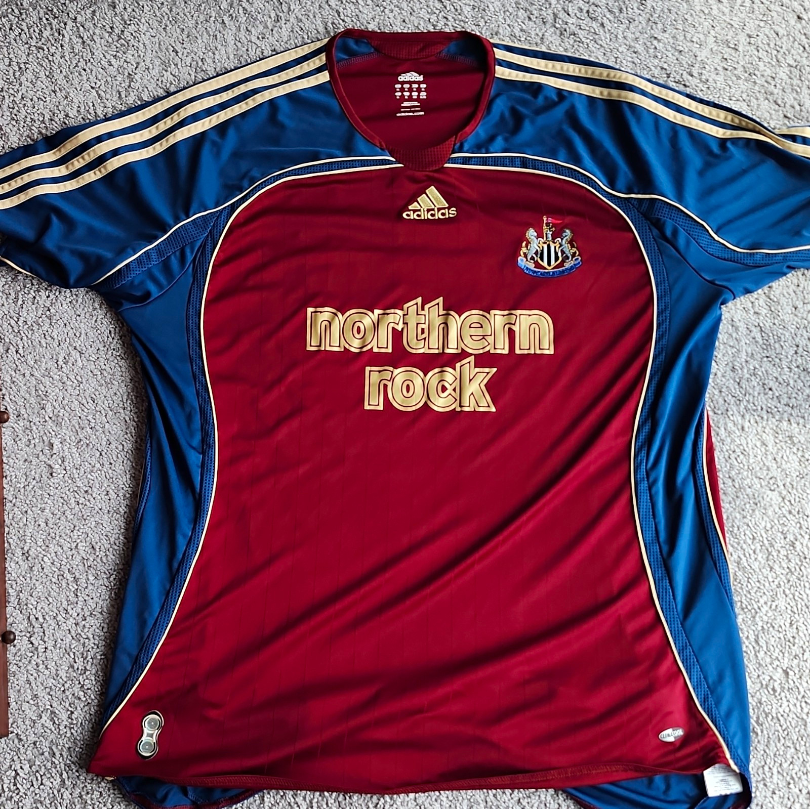 adidas Newcastle United Soccer Jersey XL Red/Blue Northern Rock