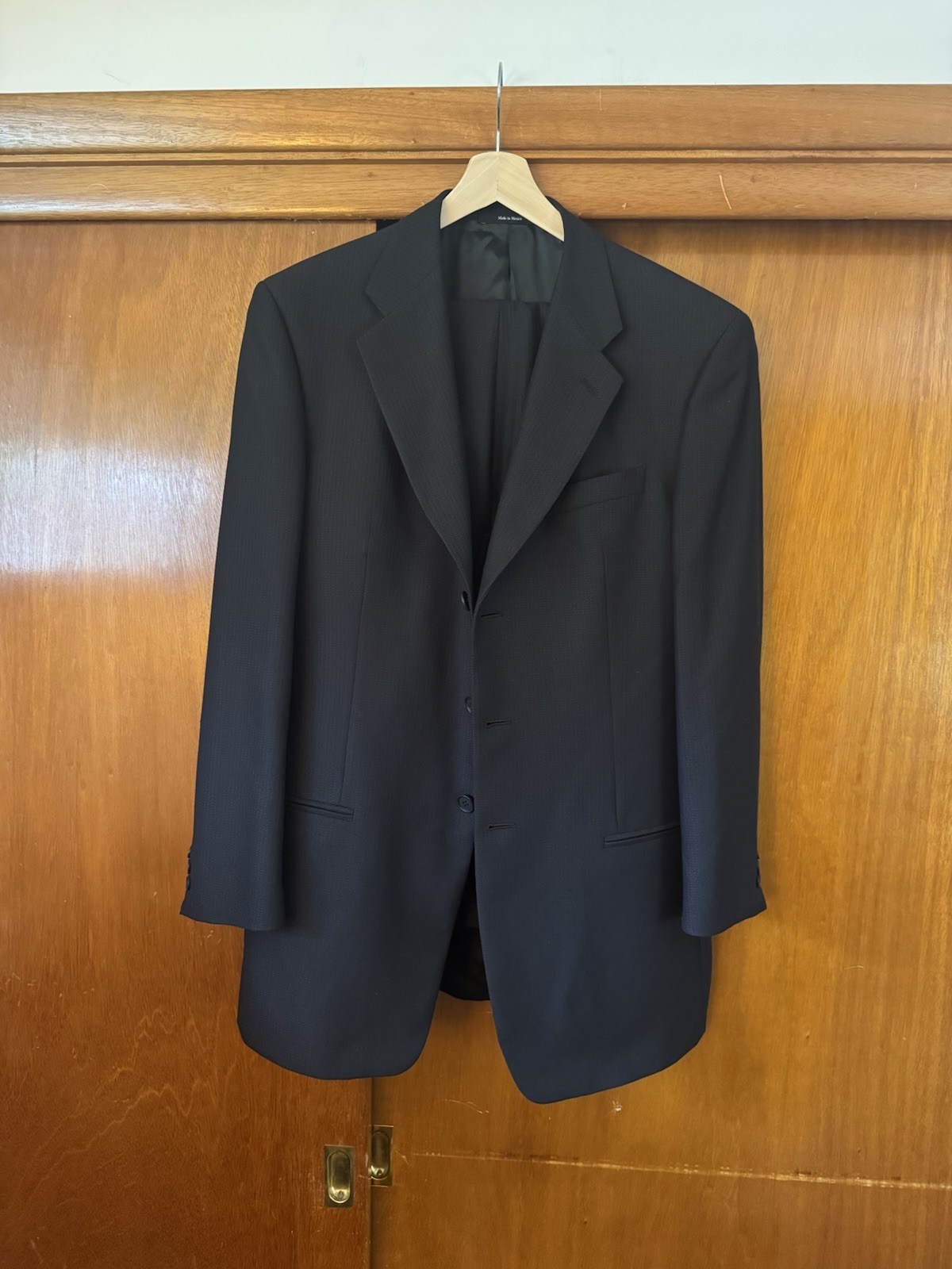 VTG Mani by Giorgio Armani Suit Navy 3 Button Herringbone 42L 36/32 100% Wool VTG Mani by Giorgio Armani Suit Navy 3 Button Herringbone 42L 36/32 100% Wool