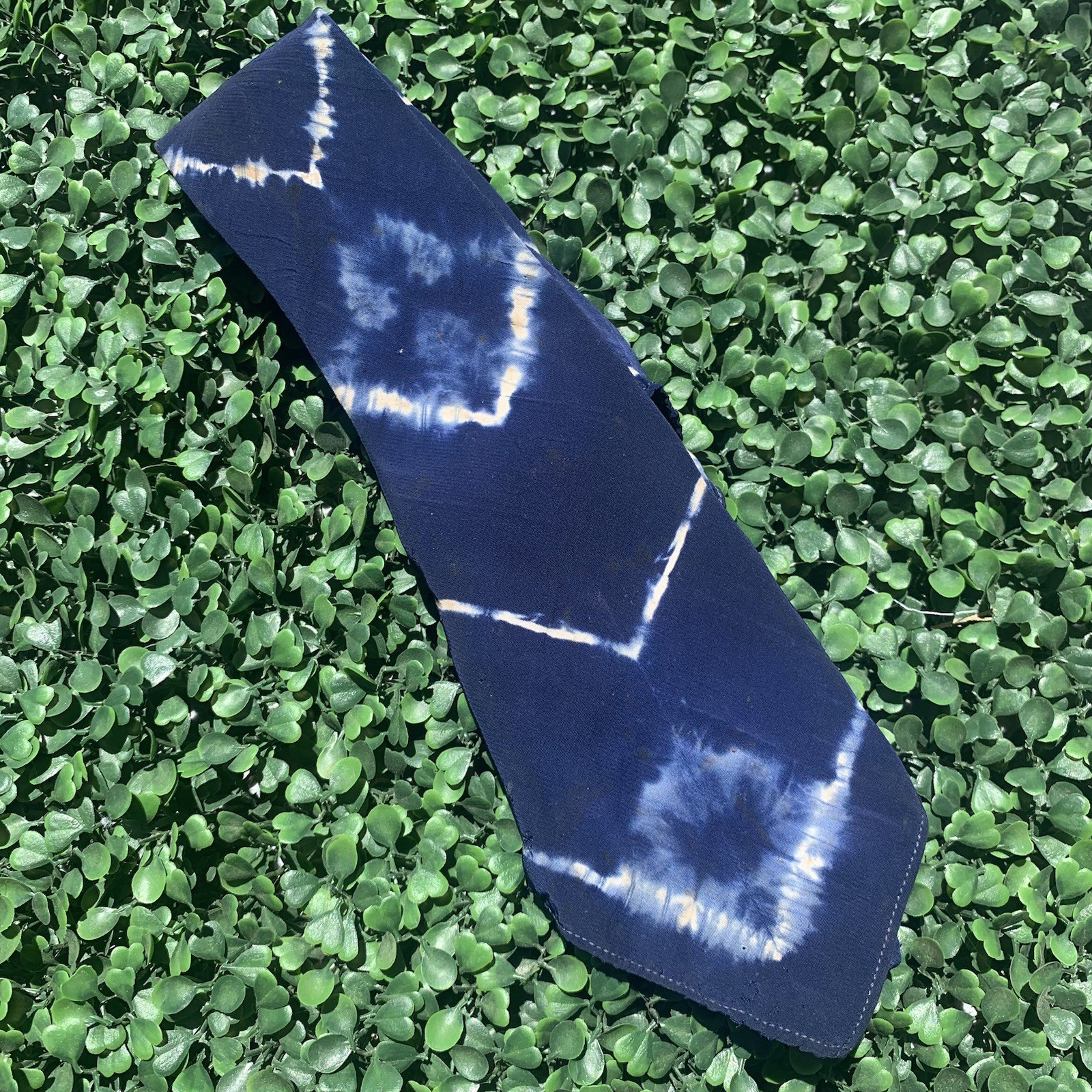 Antique 1940s 40s The Sultan Blue & White Tie-Dye Rayon Tie 