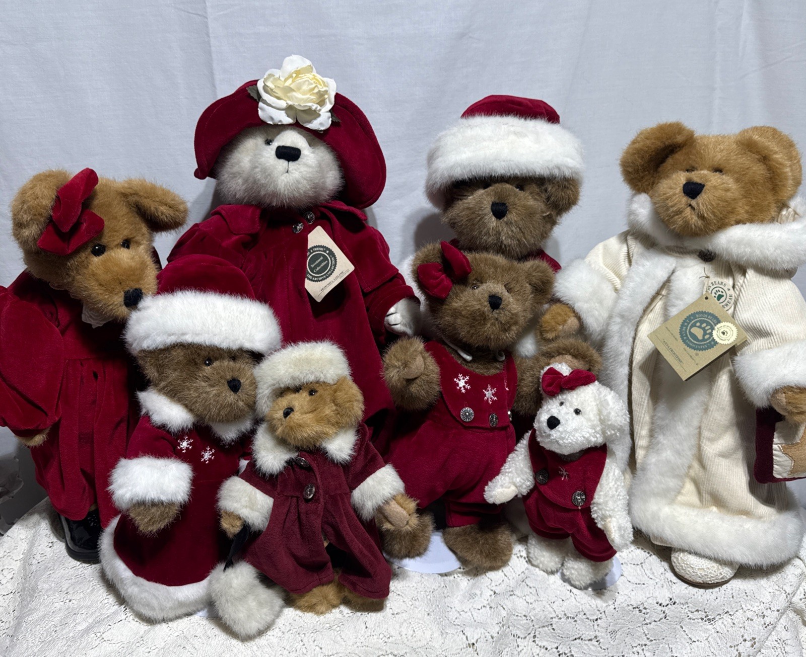 Vtg Boyds Bears Christmas Plush Lot of 8 Burgundy Velvet Fur MWT Glass Case Mint